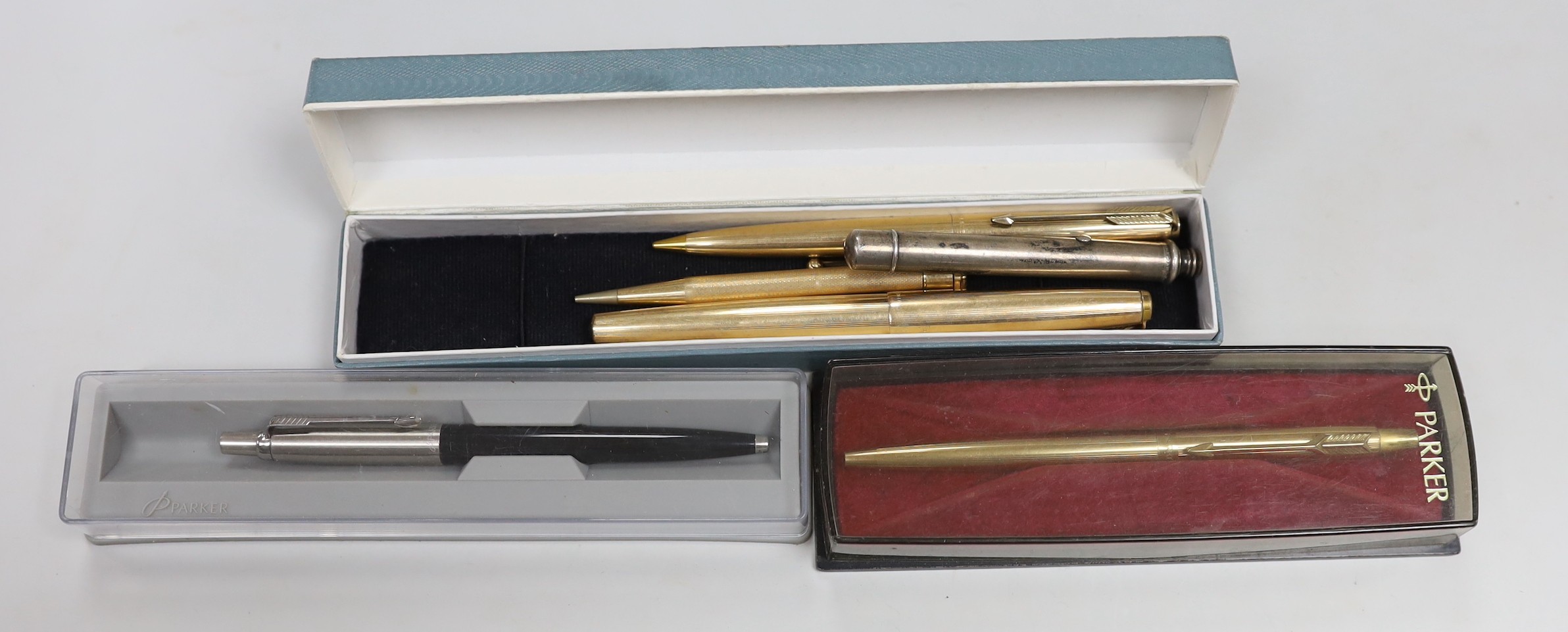 A group of assorted pens and pencils to include Parker, Yard O’ Lead, Samson Mordan etc.